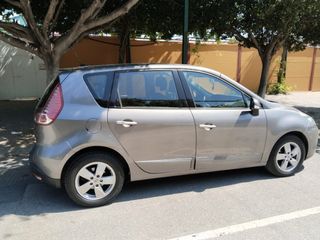Renault Scenic 2010