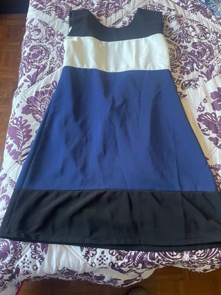Vestido azul y blanco sin usar