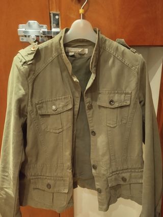 Chaqueta militar verde oliva mujer