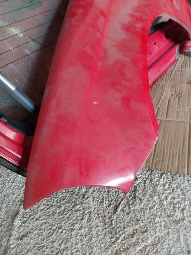 Puerta y aleta Honda Civic EK4 roja