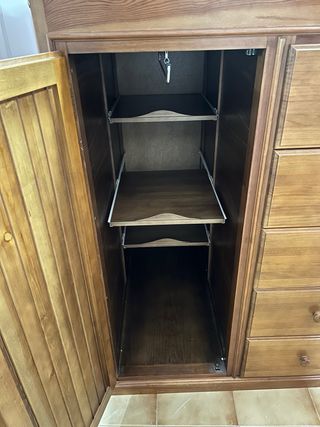 Cama nido con armario - Madera.