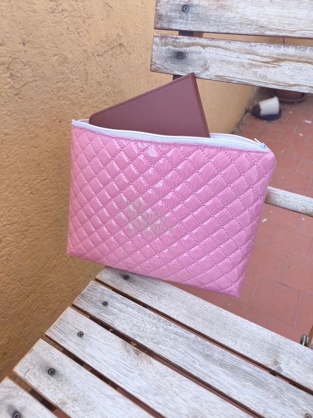 Funda tablet acolchada rosa