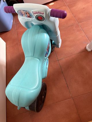 Moto Frozen Feber niña 2 años