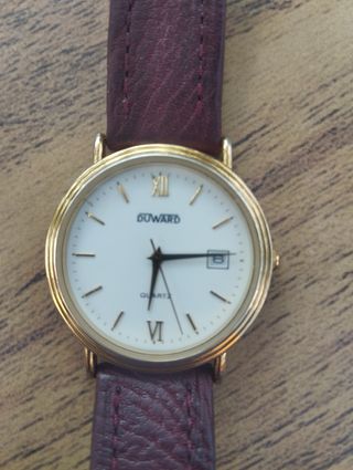 Reloj Duward dorado