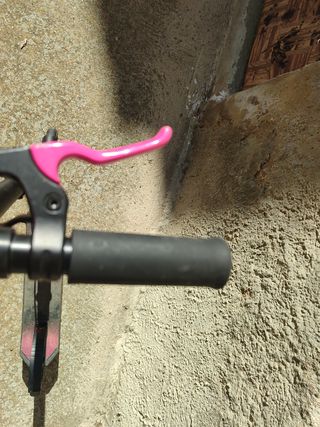 Patinete Oxelo rosa-negro plegable con luz