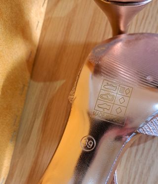 Sandalias doradas tacón