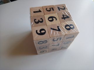 Cubos madera, números aprendizaje. Sin uso.