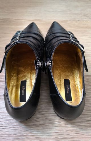 Zapatos Winklepicker Uterqüe Piel Negra