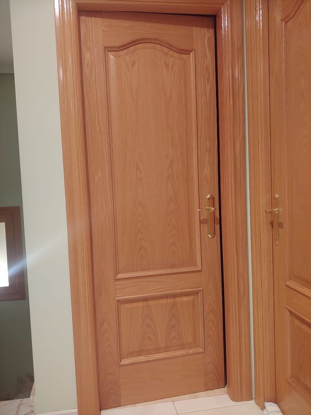 Puerta madera roble maciza