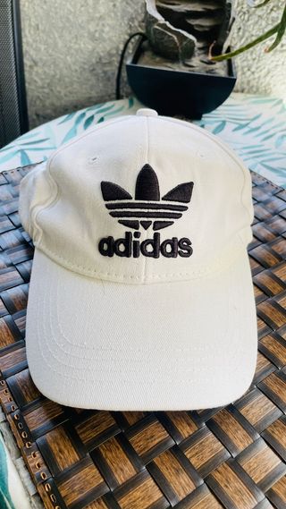 Gorra Adidas blanca
