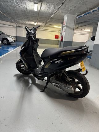 Yamaha JogR 50cc - Scooter