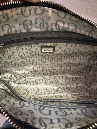 Bolso Guess original – estilo croco con lazo 