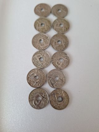 1.22 Lote 10mon 50cts Francisco Franco España 1949