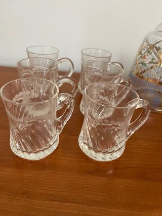 Set Vintage: Bottiglia & 6 Bicchieri