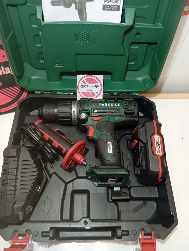Percutor taladro atornillador Parkside con batería