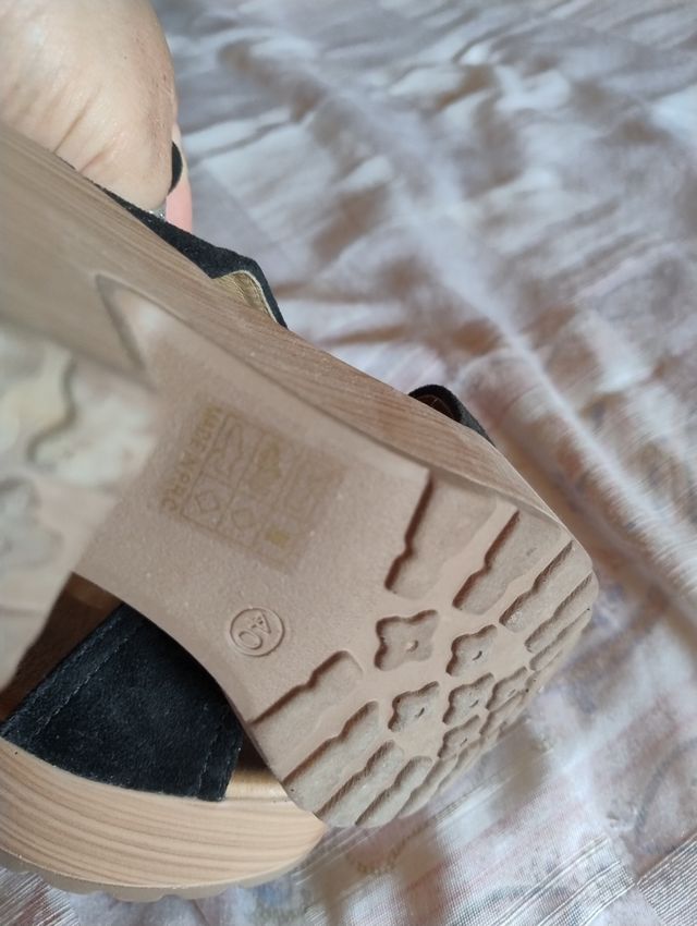 Sandali Betty nere con zeppa