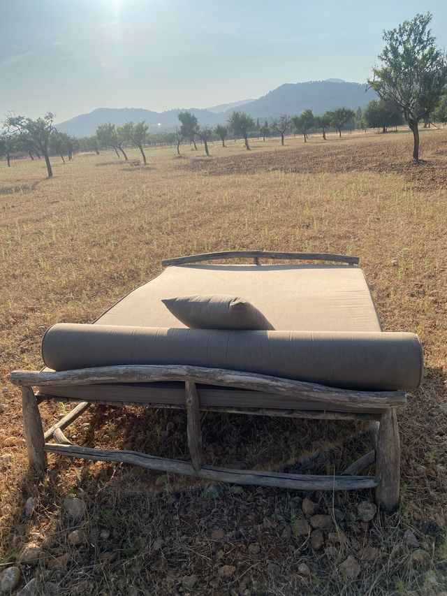 Cama balinesa exterior madera