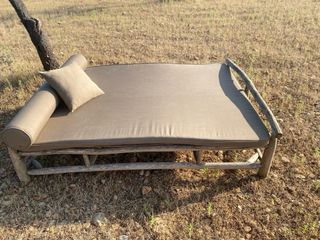 Cama balinesa exterior madera