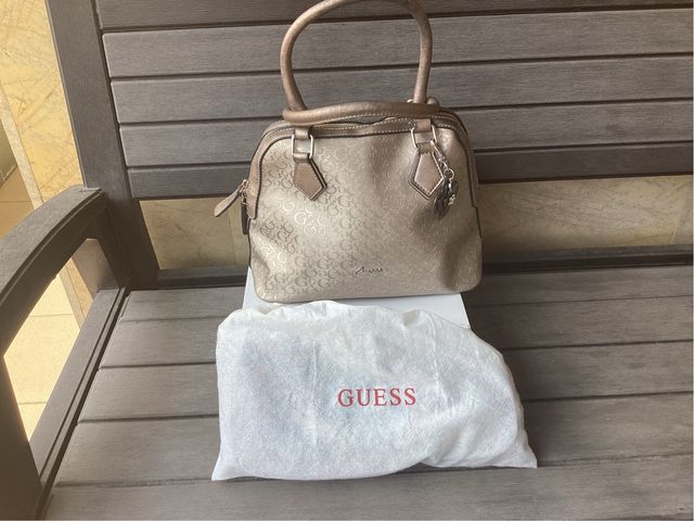 Bolso Guess beige