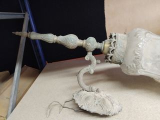 Aplique antiguo grande dorado