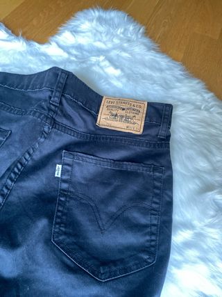 Vaqueros Levi's negros 752