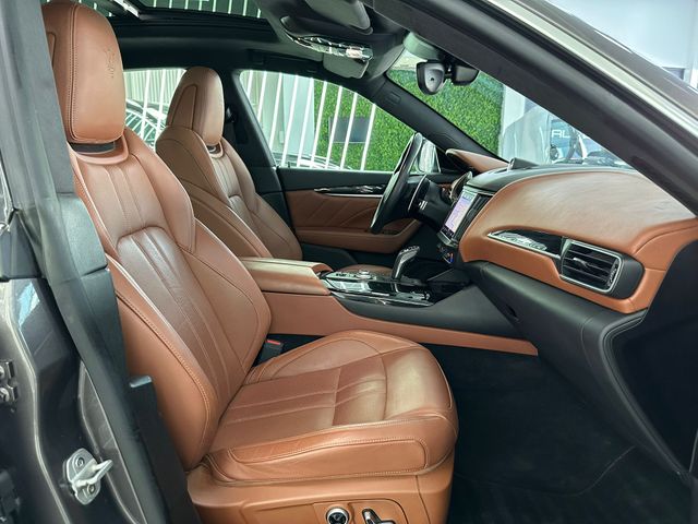 MASERATI LEVANTE GRANSPORT 350CV AUTO. 8 VEL.