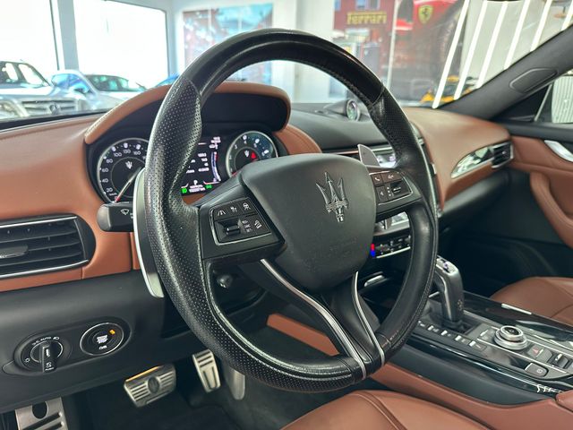 MASERATI LEVANTE GRANSPORT 350CV AUTO. 8 VEL.