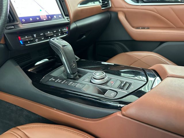 MASERATI LEVANTE GRANSPORT 350CV AUTO. 8 VEL.