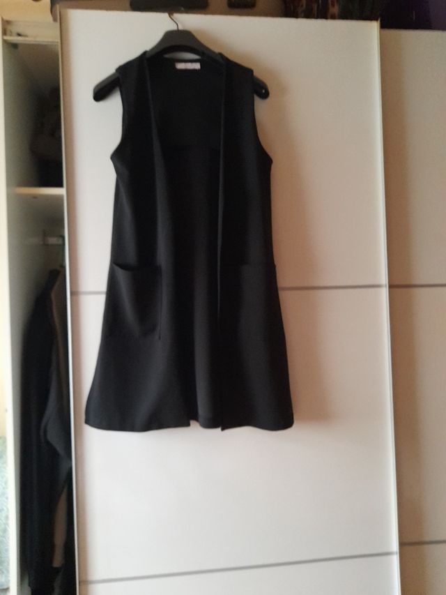 Chaleco negro ligero