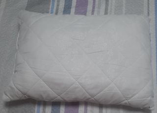 Almohada blanca poliéster