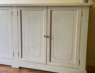 Mueble de recibidor de estilo clásico