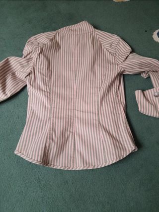 Chaqueta camisera estilo militar