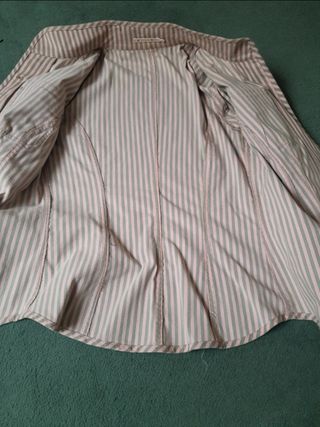 Chaqueta camisera estilo militar