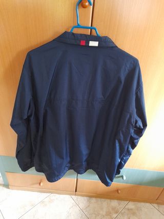 Chaqueta Nike azul deportiva