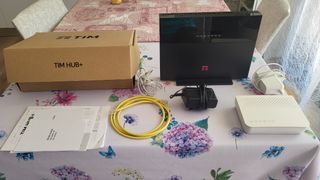 Modem Tim Hub Plus + ONT Fibra