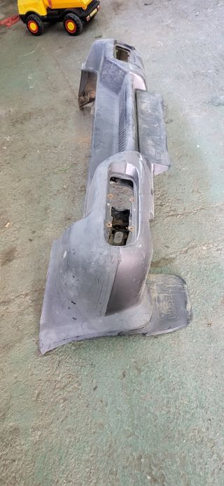 Parachoques Nissan Terrano II corto
