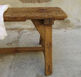 Banco rústico de madera