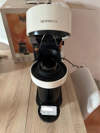 Cafetera Nespresso Vertuo Next Delonghi