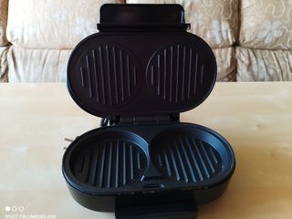 Parrilla Eléctrica Hamburguesas Silvercrest con mo