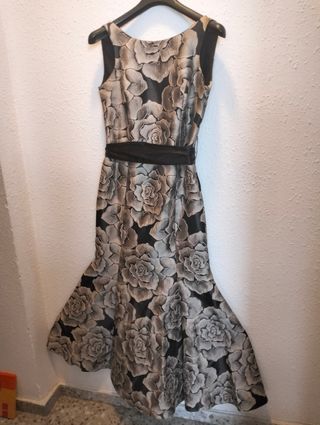 Vestido madrina negro & plateado + chaqueta T42