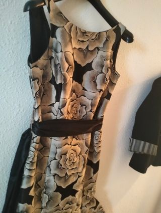 Vestido madrina negro & plateado + chaqueta T42