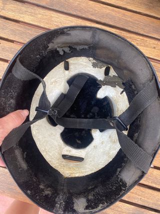 Casco moto negro basicos.