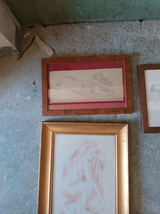 8 Dibujos - figuras femeninas