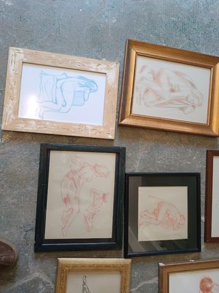 8 Dibujos - figuras femeninas