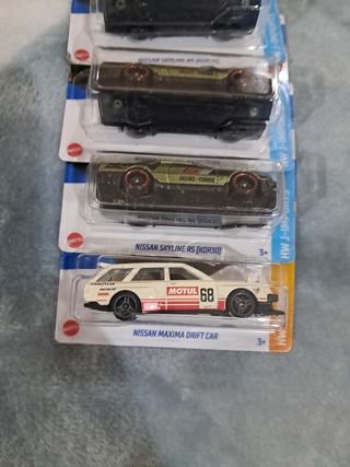 Hot Wheels Nissan (x4)