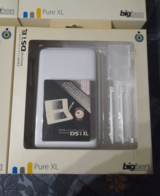 NUEVO"Funda+Accesorios DSi XL:de 10e y 12e 
