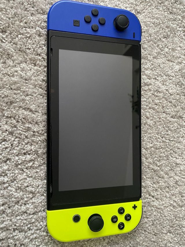 Nintendo Switch Azul-Amarilla