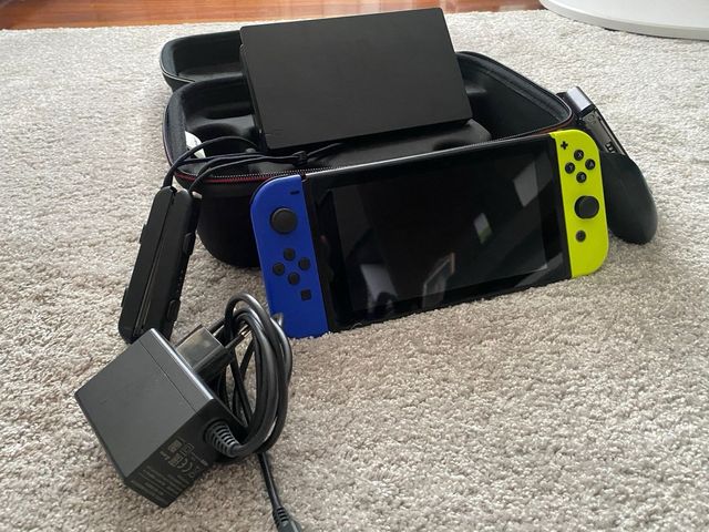 Nintendo Switch Azul-Amarilla