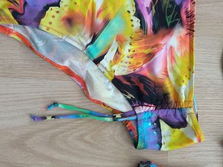Bikini multicolor estampado