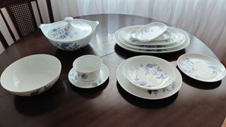 Vajilla Bidasoa porcelana blanco y azul